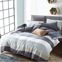 Chăn đệm giả mang đến hiểm họa ung thư