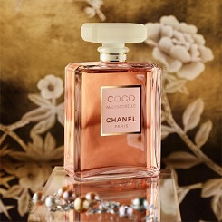 Top 4 cach nhan biet nuoc hoa Chanel that-gia