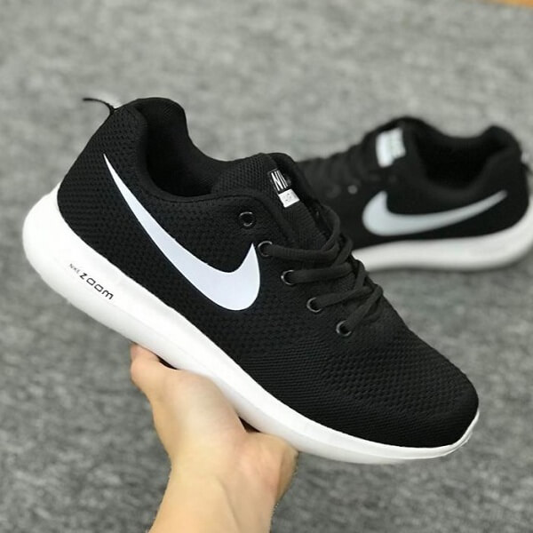 Kiem-tra-chat-luong-ben-ngoai-doi-giay