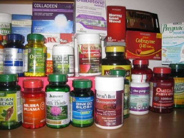 Rat-nhieu-nhung-san-pham-xach-tay-khong-ro-nguon-goc-troi-noi-tren-thi-truong-khien-nguoi-dung-kho-nhan-dien