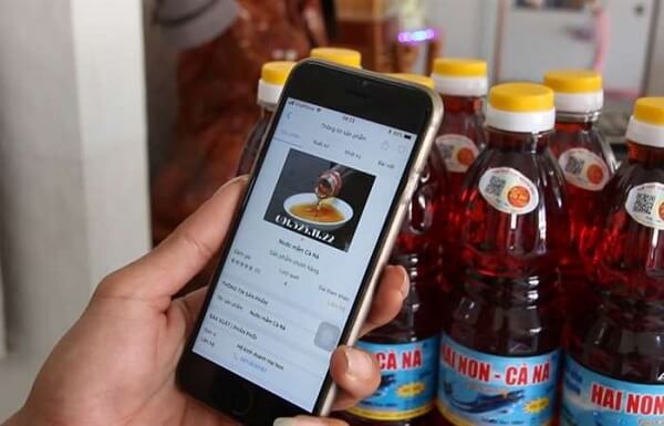 Tao-thuong-hieu-nuoc-mam-qua-viec-dan-tem-truy-xuat-nguon-goc