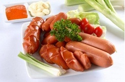 Moi nguy hai tu xuc xich ban duoc dap tat nho truy xuat nguon goc