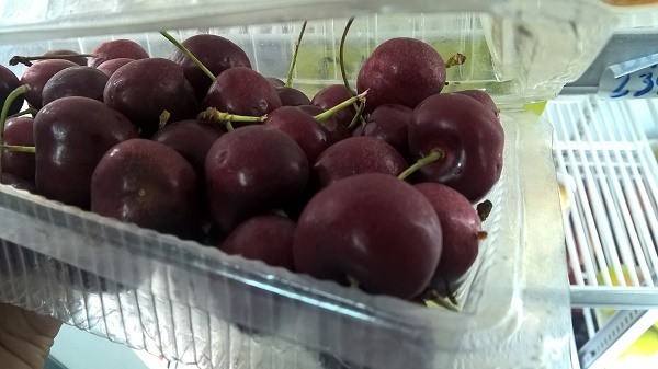 Nỗi lo khi mua cherry nhập khẩu