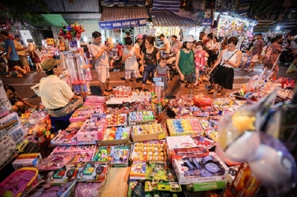 Mua đồ chơi trẻ em thế nào cho an toàn khi thị trường toàn hàng Trung Quốc