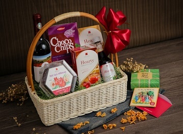 Hang gia va hang nhai tran ngap trong gio qua tet 