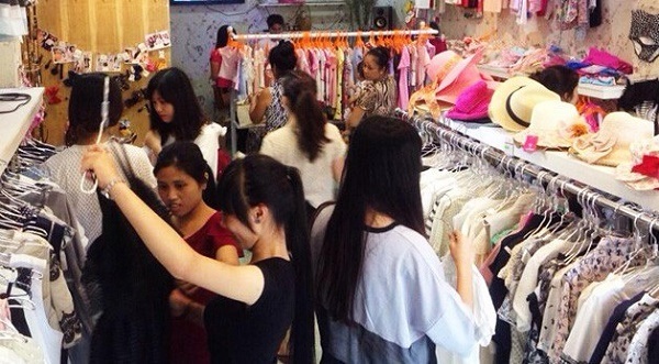 Sản phẩm thời trang giả nhái